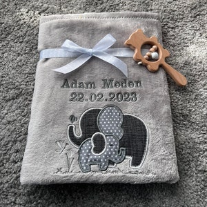 Manta de bebê "elefantinho cinza" personalizável com nome e outros dados - Manta