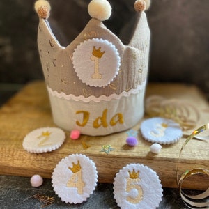 Birthday crown heartfelt with names and numbers for boys and girls