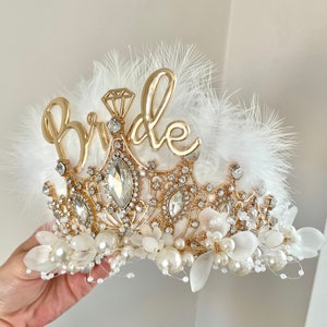 Bride to Be Hen Party Crown in Gold and White, Extravagant Bride Feather Headband with Rhinestone & Faux Pearl details image 3