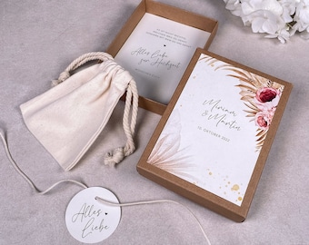 Geschenkschachtel „BLOSSOM“ | Geschenkbox | Geschenk zur Hochzeit | Geldgeschenk personalisiert mit Namen, Baumwollsäckchen + Anhänger