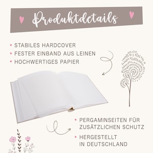 Puede incluir: Un libro cerrado con una cubierta blanca y un lomo beige. El libro est&aacute; abierto para revelar p&aacute;ginas en blanco. El texto en la p&aacute;gina dice "STABILES HARDCOVER", "FESTER EINBAND AUS LEINEN", "HOCHWERTIGES PAPIER", "PERGAMINSEITEN F&Uuml;R ZUS&Auml;TZLICHEN SCHUTZ", "HERGESTELLT IN DEUTSCHLAND".