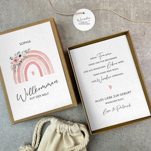 Geschenkschachtel  zur Geburt | Geldgeschenk | Karte Baby | personalisiert mit Baumwollsäckchen + Anhänger | Regenbogen | Sophia Nr. 09