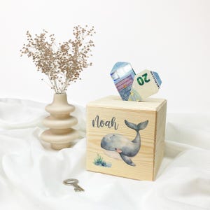 Spardose personalisiert, Spardose, Spardose Kind, Spardose Holz, Baby Geschenk, Geburt Geschenk, Taufe, Meerestiere, Wal, Nr. 111008