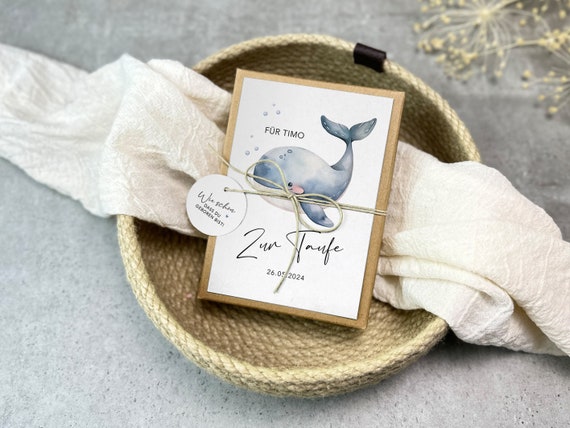 Geschenkschachtel  zur Taufe | Taufgeschenk | Geldgeschenk zur Taufe | personalisiert mit Namen, Baumwollsäck. + Anhänger, Wal Serie Nr. 37