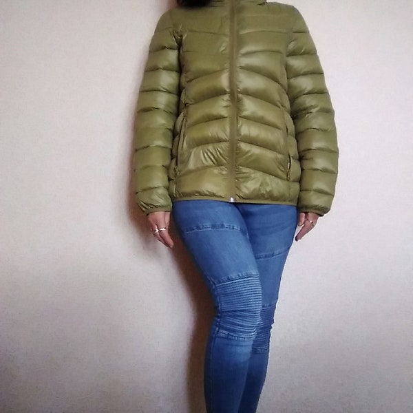 Veste à capuche matelassée kaki pour femme Cadeau personnalisé pour femme Cadeau de Noël personnalisé pour elle Cadeau d'anniversaire pour maman Taille « M » (40 EU)