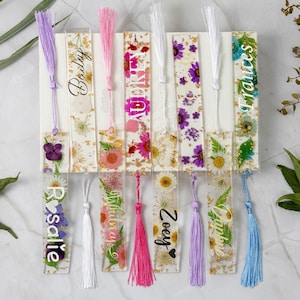 Personalized Pressed Flower Bookmark, Daisy Resin Bookmark, Custom Bookmark With Name, Floral Bookmarks For Women, Reader Gift, Gift For Her