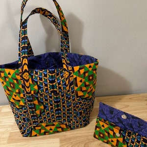 Tote bags ( matching wallet optional)