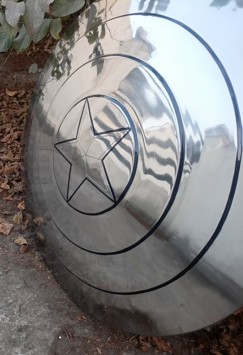 Handmade Captain America Shield: Full-Size Steel Replica, Battle-Ready Cosplay image 5