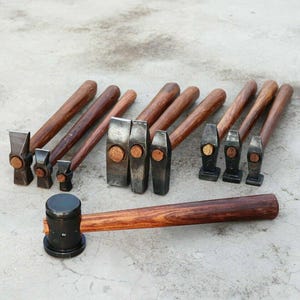 Set of 10 Blacksmith Hammers Hand-Forged Iron Tools with Wooden Handles Metalworking Kit Heavy Duty Forging Hammer Set