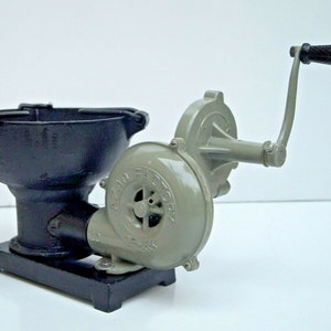 Hand Cranked Forge Blower – Coal Charcoal Blacksmith Tool – Schmiede Esse Furnace – Vintage Style Forging Equipment – Gift for Him