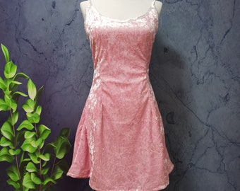 Inspired Hallie Pink Velvet Dress Cosplay Costume My Date with The Presidents Daughter