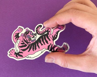 Rosa Tiger Sticker mit spiegelnder Vinyl Optik und Glitzereffekt