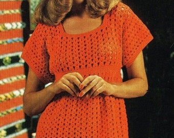 Häkelmuster für ein Kleid im Vintage-Stil aus den 70er Jahren. Häkelmuster für ein Tunikakleid. Häkelmuster für ein Hochzeitskleid. Häkelmuster für ein Damenkleid