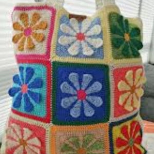 Crochet bag , granny square bag , crochet daisy bag , tote crochet pattern, flower crochet bag image 3