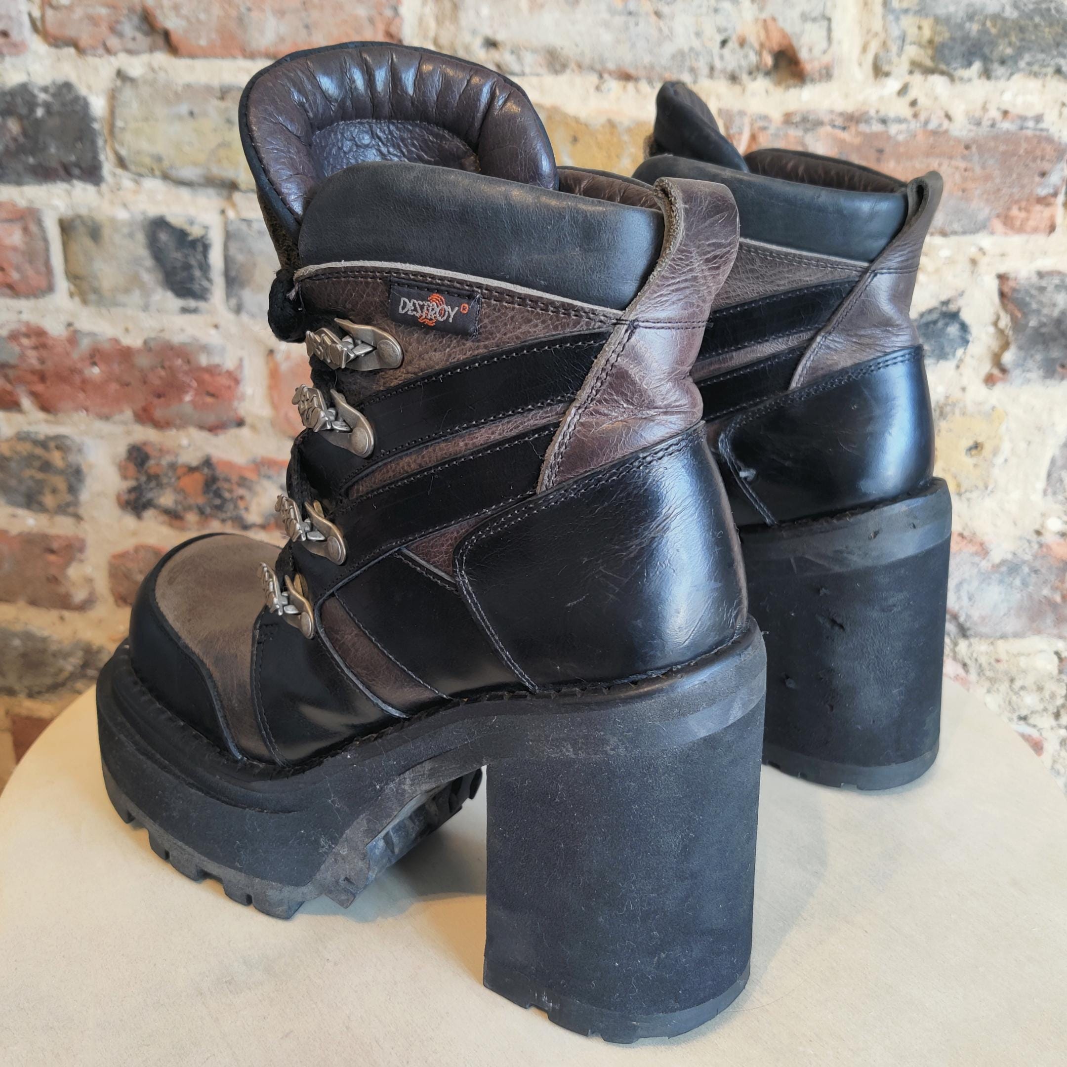 Vintage 90s Y2K Destroy Platform Block Heel Black Brown Leather