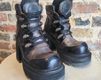 Vintage 90s Y2K Destroy Platform Block Heel Black Brown Leather