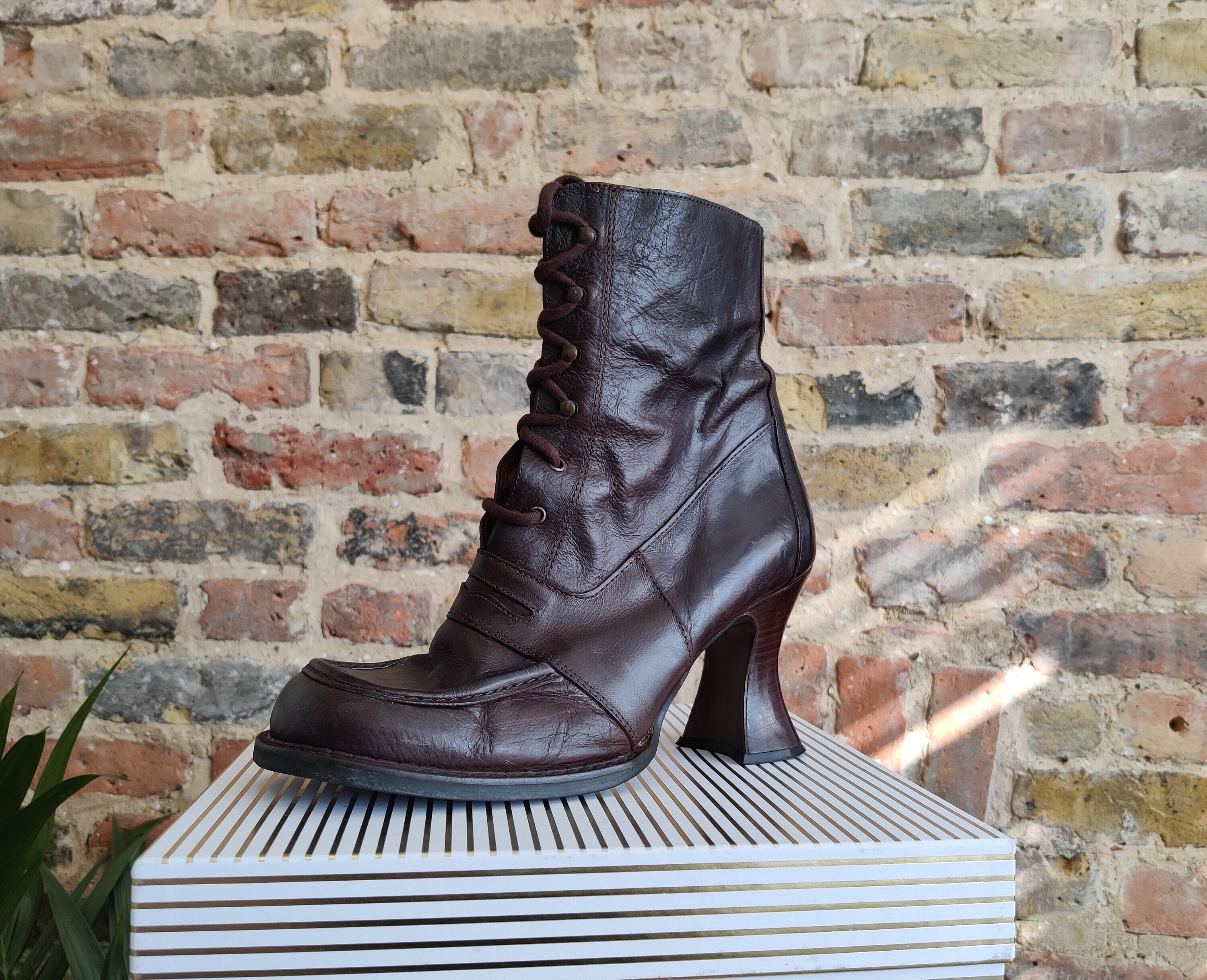 送料無料（北海道・沖縄県除く！） El dantes ブーツ | thequarters.co.uk