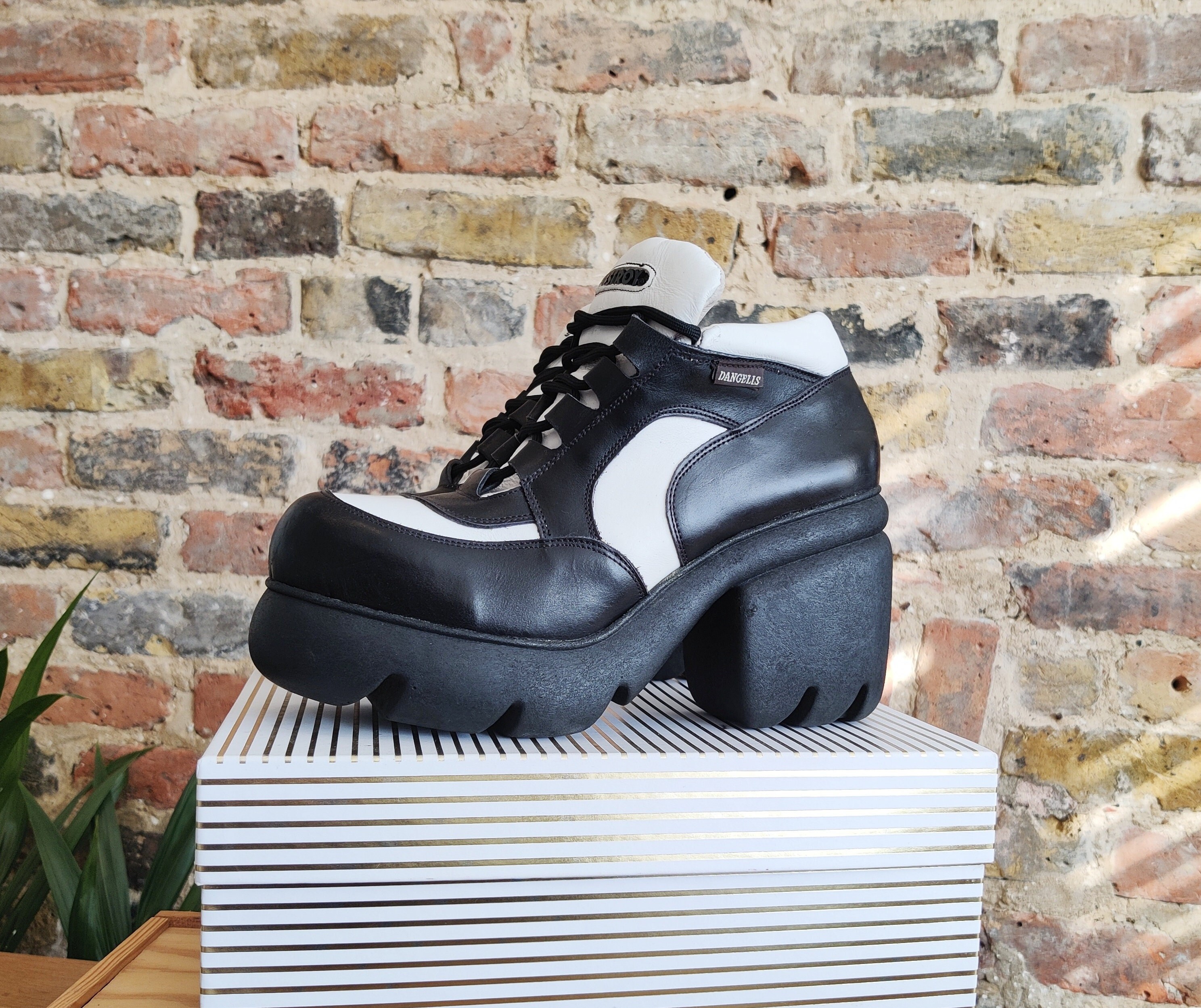90s 00s Y2K Black and White Destroy Dangelis Chunky Platform 90s 00s Y2K Black and White Destroy Dangelis Chunky Platform
