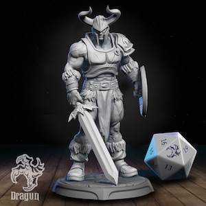Legendary Hero - Warrior - 3D Printed Miniature - Dragun Studios - Dungeons & Dragons, Etc.