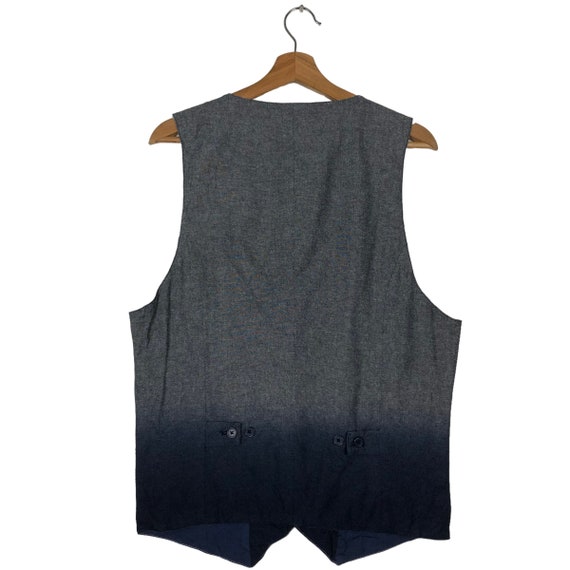 2 Tones Vest Color Mix Semantic Design Inspire Is… - image 4