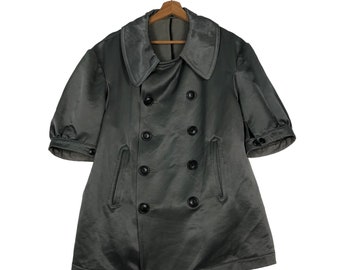 Vintage Yohji Yamamoto-groene jas met korte mouwen en knopen, maat 2
