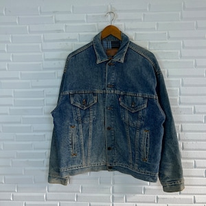 Vintage 80’s Trucker Denim Jacket Levi’s Made In USA Blanket Lining Tartan Design