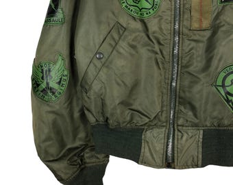 AVIREX(アヴィレックス) CUSTOM PATCHED MA-1 2XL 中古・古着通販】AVIREX (アヴィレックス) MA-1 REMODEL MARK2
