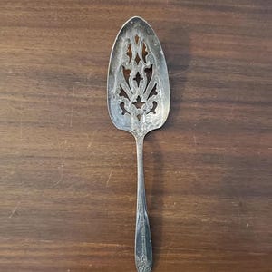 Vintage National Silver Co. Silverplate Dessert Server