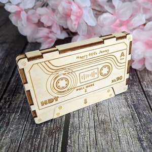 Cassete de mixtape personalizada com código QR de lista de reprodução. Mixtape personalizada de madeira, estojo de cassete de madeira feito à mão, presente de dia dos pais, aniversário