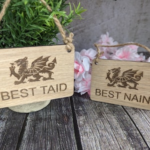 Plaque Best Nain, Nain Gorau, Best Taid et Taid Gorau, plaque suspendue en bois, cadeau d'anniversaire, cadeau gallois, cadeau fête des pères