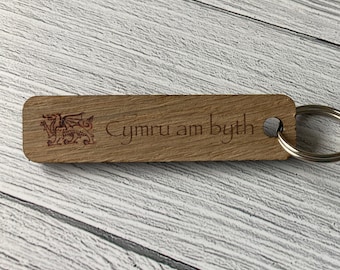 Welsh Keyrings | Welsh gift | Celtic Keyfobs | Oak Wood