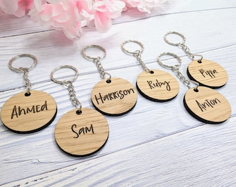 Personalised Oak Student Keyrings: Teacher End-of-Year Gifts