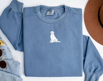 Comfort Colors Golden Retriever Sweatshirt, Sweatshirt For Dog Lovers, Golden Mama Dog Sweatshirt, Golden Mom, Dog mom gift