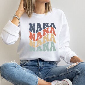 Grandma Sweatshirt. Nana Sweatshirt, Nana Shirt, Baby Reveal Gift, Mother&#39;s Day Gift, Grandma Gift, Nana Gift, Gift for Grandma