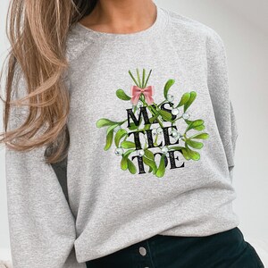 Christmas Sweatshirt ,Womens Christmas Sweater, Christmas Crewneck Pullover Christmas Tree Holiday Sweaters Pink Christmas Sweatshirt
