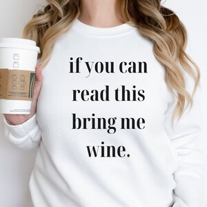 Felpa al vino divertente, regalo divertente per la mamma, regalo divertente per lei, regalo di Natale divertente per lei, regalo per l'amante del vino, felpa con cappuccio al vino, felpa con cappuccio amante del vino