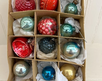 Box of 12 Vintage Ornaments, Occupied Japan, Glass Ornament, Mini Vintage Ornaments, Retro Kitschy Christmas Kitsch. 1940s Xmas Ornaments