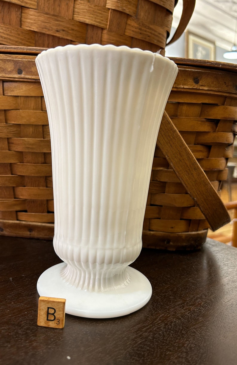 Milk Glass Vase, Anchor Hocking Vase, Milk Glass Vase, Vintage Milk Glass, Hazel Atlas Milk Glass Vase, White Vase, Tall Vase, Glass Vase B.
