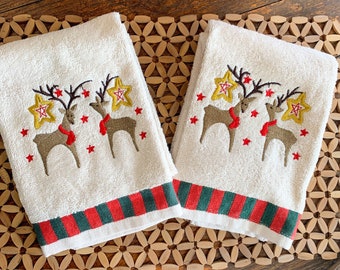 Vintage Pair Christmas Hand Towels | MCM Christmas Towels | Deer Themed Holiday Hand Towels | Mid-century Deer Towels |  Vintage Hand Towel