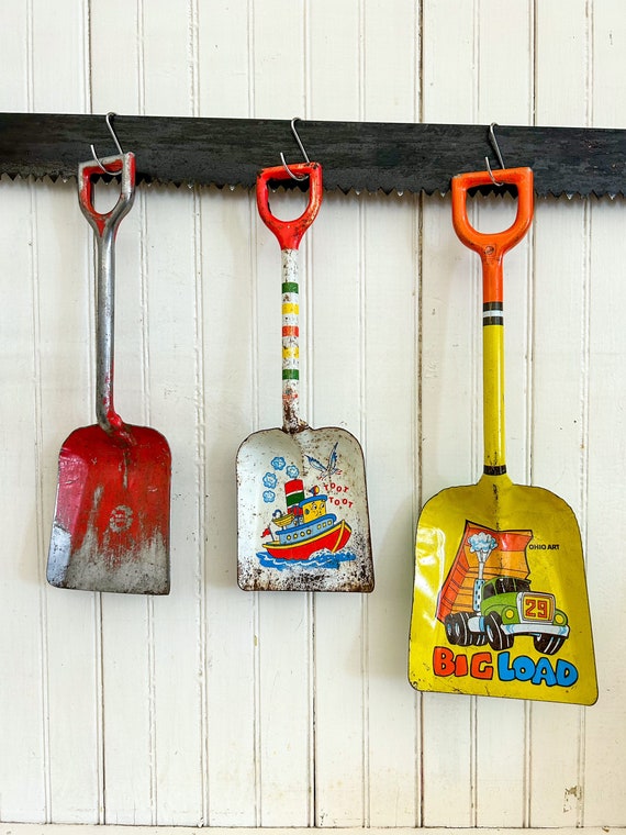 Toy shovel 2024