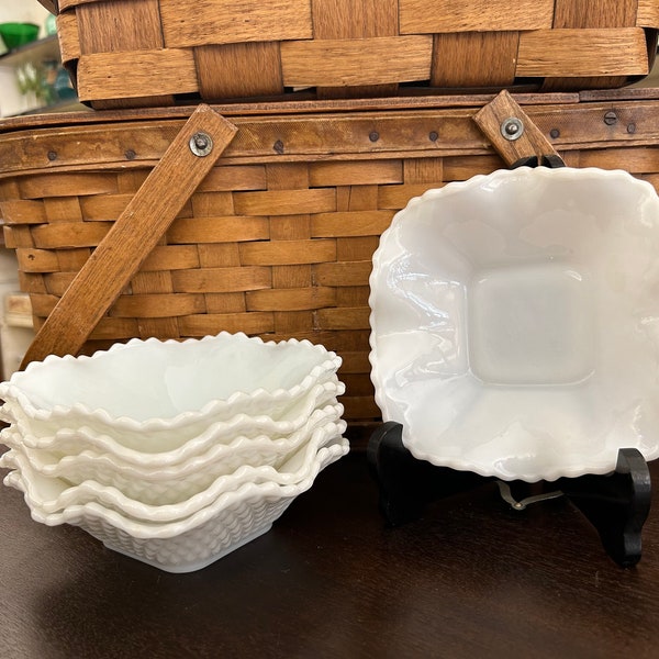 Vintage Milk Glass Bowl, Diamond Quilted, Berry Bowl, Milk Glass Candy Dish, Hazel Atlas Dish, Nut Bowl, Cereal Bowl, Salad Bowl, Milk Glass