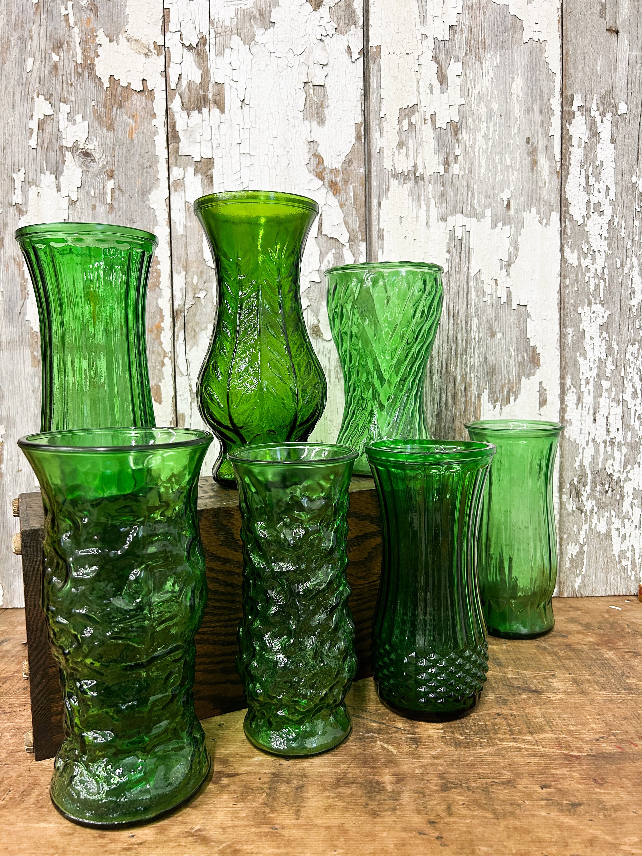 Green Glass Vase, MCM Green Vase Glass Flower Vase Ribbed Glass, Hoosier Green Vase, Centerpiece Vase, Emerald Green Vase, Green Glassware