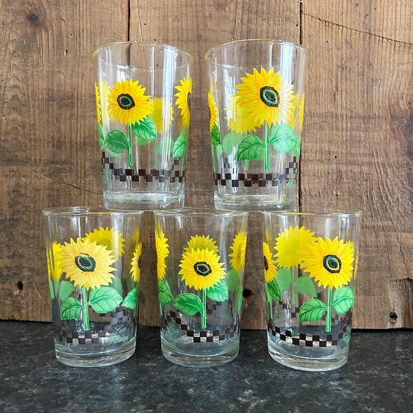 Vintage Juice Glasses, Sunflower Glasses,  Small Drinking Glass, Small Juice Glass, Sunflower, Orange Juice Glass, Sunflower Decor