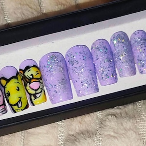 Press on nail WINNIE