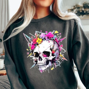 Goth Skull Unisex Heavy Blend™ Crewneck Sweatshirt, pastel goth sweater, alt clothing, plus size 3x 4x 5x grunge sweatshirt