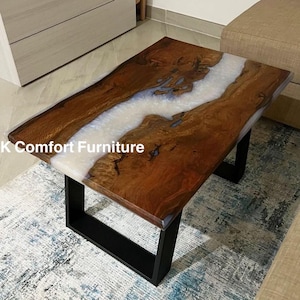 Weißer Kaffee-Epoxy-Tisch, Live Edge-Holztisch, Epoxy-Fluss, Naturholz, Ozean-Epoxidharz-Tisch, weißer Harztisch, Beistelltischplatte