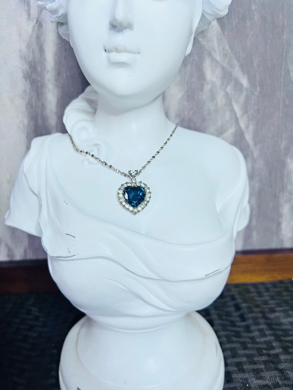 Avon Heart of the Ocean Necklace