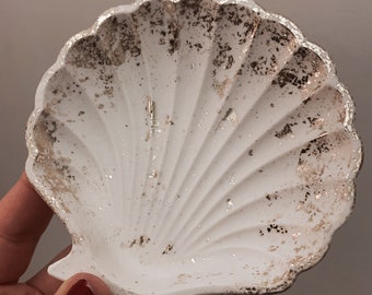 Coupelle coquillage dorée en jesmonite [résine écologique]