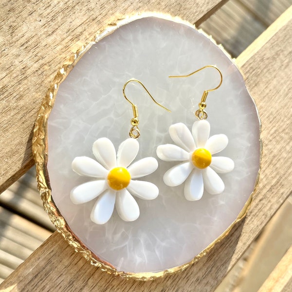 Now I’m your Daisy earrings