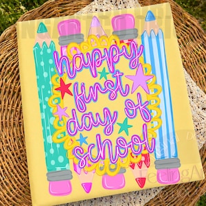Feliz primer día de clases PNG, Gráfico de maestra preppy, Diseño colorido de regreso a clases, Lindo PNG escolar, Descarga digital imagen 1